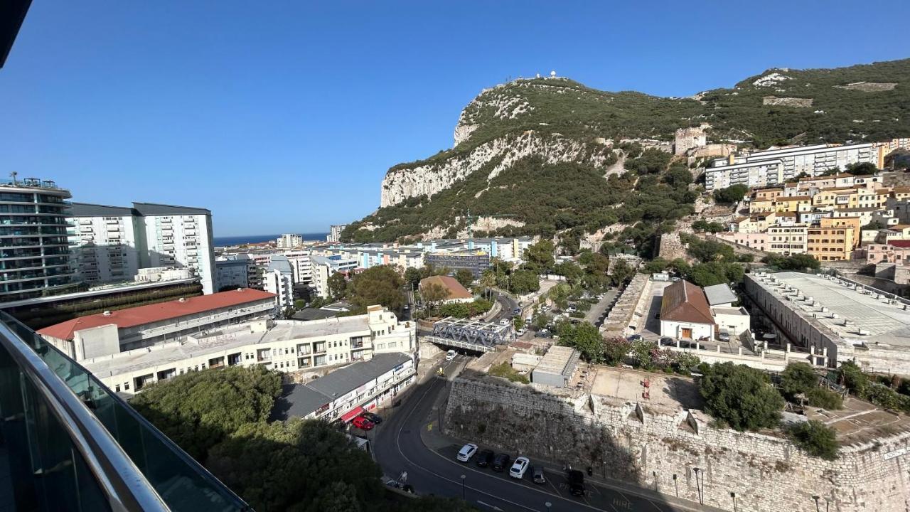 Ocean Village Luxury 2 Bed 2 Bath Apartment - Amazing Views - Pools And Jacuzzis Gibraltar Buitenkant foto
