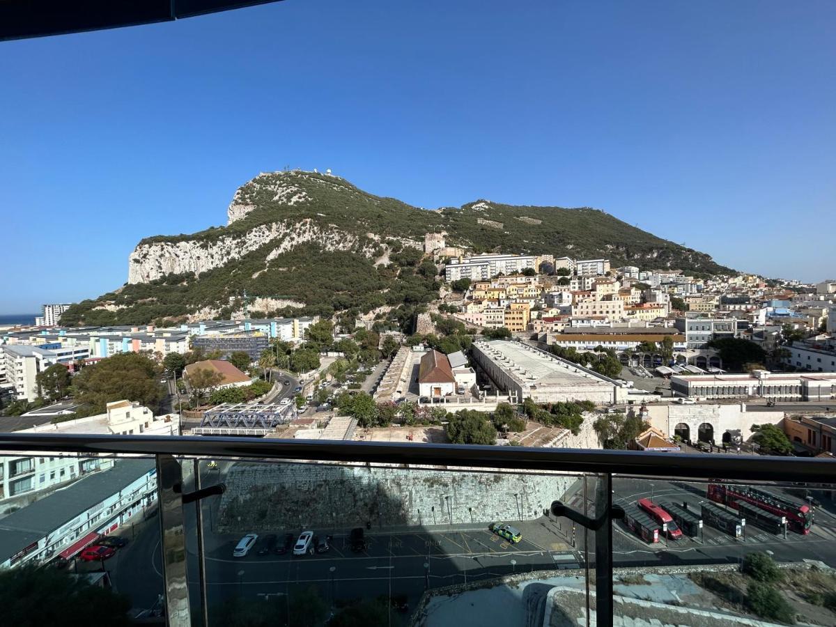 Ocean Village Luxury 2 Bed 2 Bath Apartment - Amazing Views - Pools And Jacuzzis Gibraltar Buitenkant foto