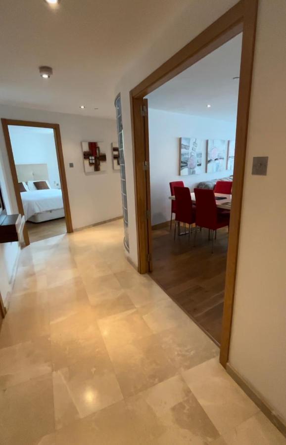 Ocean Village Luxury 2 Bed 2 Bath Apartment - Amazing Views - Pools And Jacuzzis Gibraltar Buitenkant foto