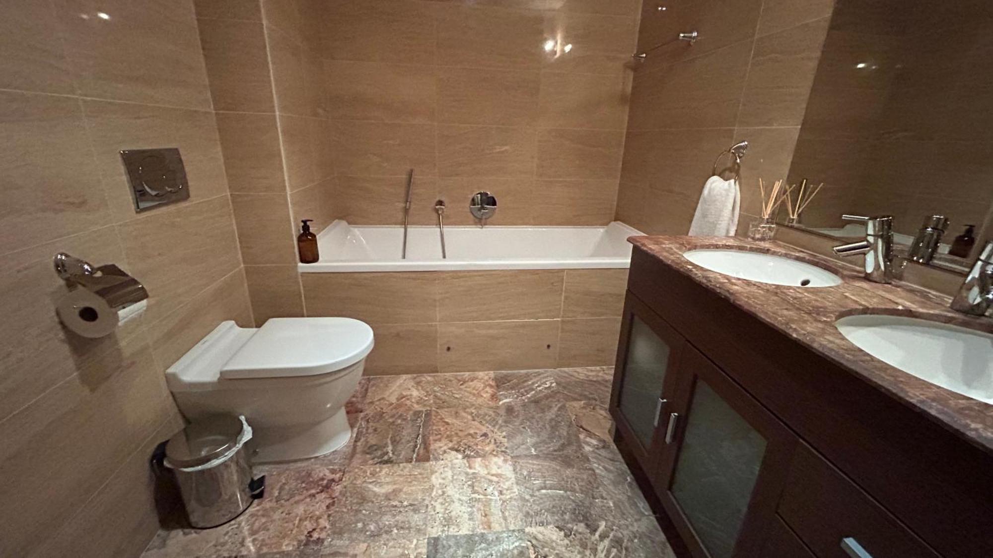 Ocean Village Luxury 2 Bed 2 Bath Apartment - Amazing Views - Pools And Jacuzzis Gibraltar Buitenkant foto